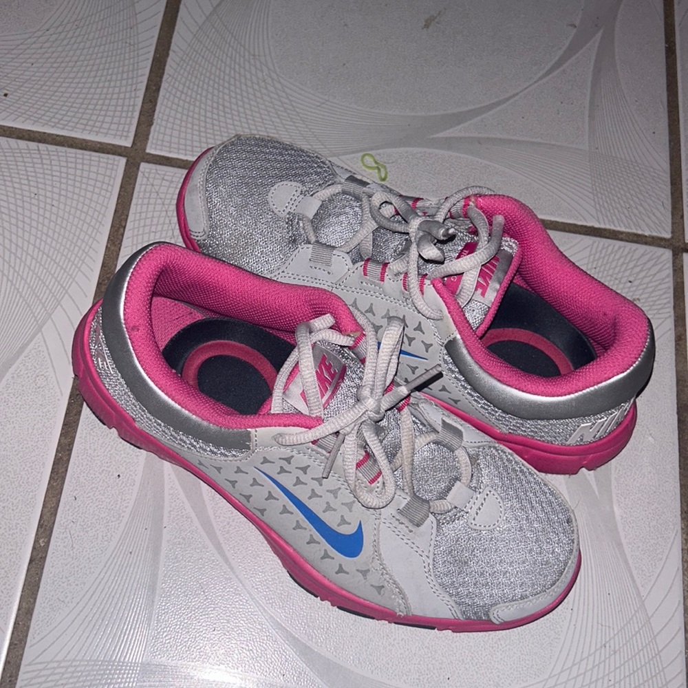 Women’s Nike shoes